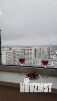 Студия квартира, посуточно, 35м2, 19/25 этаж