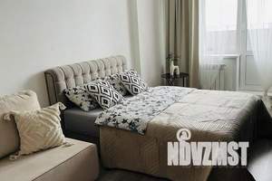 1-к квартира, посуточно, 40м2, 21/25 этаж