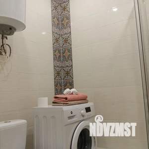 1-к квартира, посуточно, 38м2, 7/17 этаж