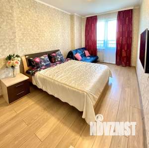 1-к квартира, посуточно, 36м2, 10/25 этаж