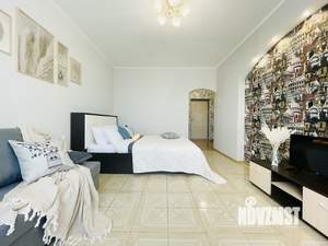 1-к квартира, посуточно, 42м2, 20/26 этаж