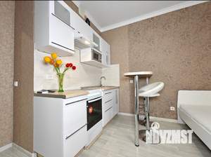 Студия квартира, посуточно, 28м2, 1/20 этаж