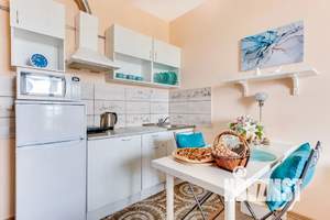 Студия квартира, посуточно, 27м2, 23/25 этаж