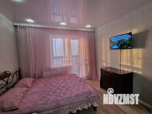 Студия квартира, посуточно, 30м2, 12/17 этаж