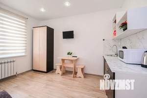 Студия квартира, посуточно, 20м2, 1/25 этаж