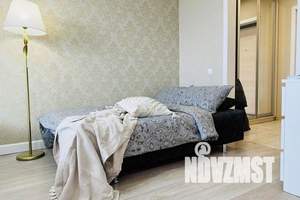 1-к квартира, посуточно, 33м2, 6/25 этаж