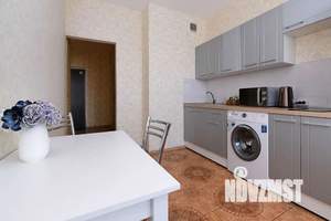 1-к квартира, посуточно, 44м2, 23/27 этаж