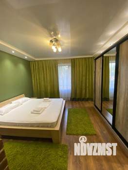 2-к квартира, посуточно, 44м2, 13/25 этаж