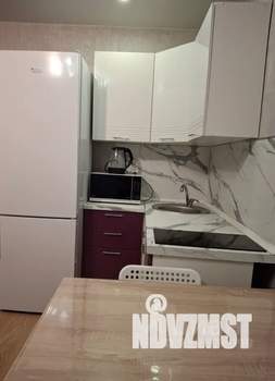 Студия квартира, посуточно, 30м2, 8/10 этаж