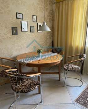 4-к квартира, на длительный срок, 130м2, 3/5 этаж