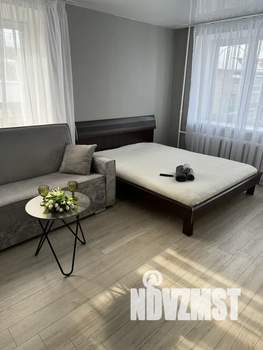 1-к квартира, посуточно, 35м2, 5/5 этаж