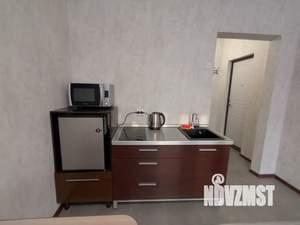 Студия квартира, посуточно, 28м2, 1/17 этаж
