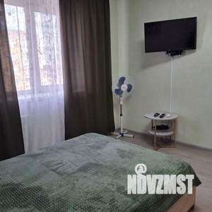 2-к квартира, посуточно, 41м2, 1/1 этаж