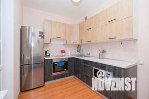 1-к квартира, посуточно, 38м2, 2/13 этаж