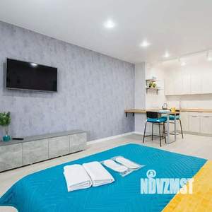 Студия квартира, посуточно, 40м2, 3/25 этаж