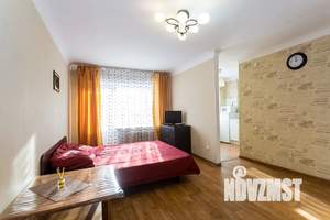 1-к квартира, посуточно, 35м2, 3/5 этаж
