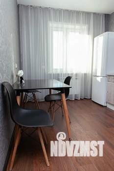 1-к квартира, посуточно, 44м2, 22/25 этаж