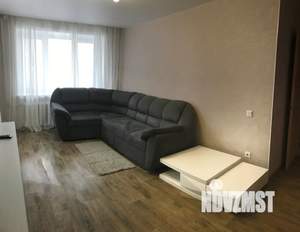 3-к квартира, посуточно, 80м2, 2/9 этаж