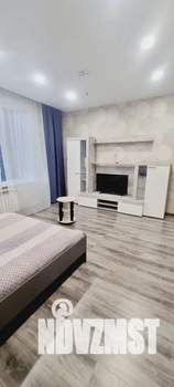 1-к квартира, посуточно, 43м2, 7/18 этаж