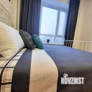 Студия квартира, посуточно, 18м2, 2/23 этаж