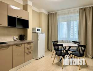 1-к квартира, посуточно, 42м2, 9/27 этаж