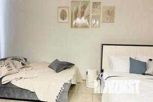 1-к квартира, посуточно, 42м2, 20/25 этаж