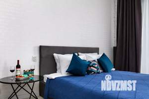 Студия квартира, посуточно, 38м2, 10/18 этаж