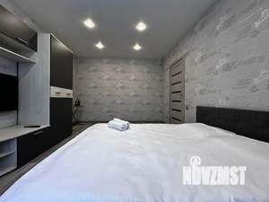 1-к квартира, посуточно, 32м2, 7/10 этаж