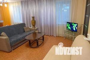 3-к квартира, посуточно, 60м2, 2/5 этаж