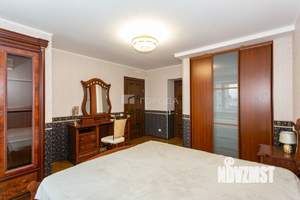 4-к квартира, на длительный срок, 118м2, 10/10 этаж