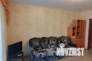 1-к квартира, посуточно, 35м2, 6/9 этаж