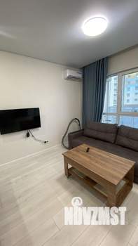 Студия квартира, посуточно, 38м2, 5/17 этаж