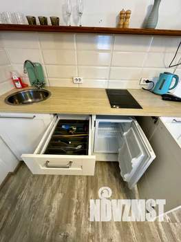 Студия квартира, посуточно, 30м2, 22/25 этаж