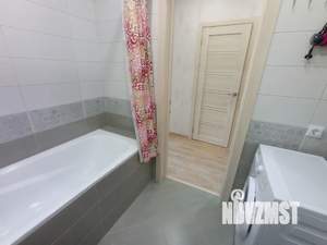 Студия квартира, посуточно, 34м2, 17/25 этаж