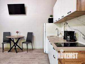 Студия квартира, посуточно, 30м2, 1/3 этаж