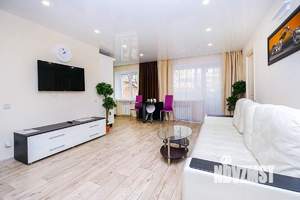 1-к квартира, посуточно, 50м2, 1/1 этаж