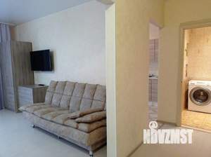 1-к квартира, посуточно, 50м2, 1/1 этаж