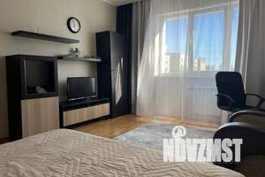 1-к квартира, посуточно, 40м2, 7/17 этаж