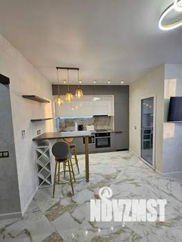 Студия квартира, посуточно, 28м2, 3/25 этаж