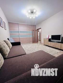 2-к квартира, посуточно, 65м2, 3/25 этаж