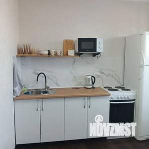 1-к квартира, посуточно, 39м2, 8/18 этаж