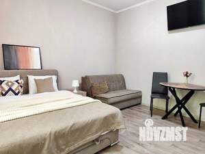 Студия квартира, посуточно, 30м2, 1/3 этаж