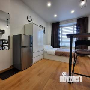 Студия квартира, посуточно, 20м2, 2/23 этаж