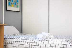 Студия квартира, посуточно, 32м2, 5/5 этаж