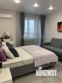 Студия квартира, посуточно, 34м2, 13/16 этаж