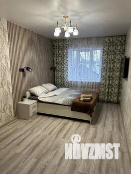 1-к квартира, посуточно, 38м2, 2/17 этаж