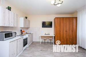 1-к квартира, посуточно, 30м2, 7/16 этаж