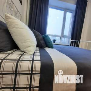 Студия квартира, посуточно, 18м2, 1/23 этаж