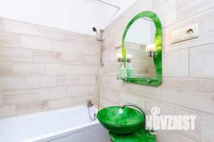 1-к квартира, посуточно, 35м2, 2/25 этаж