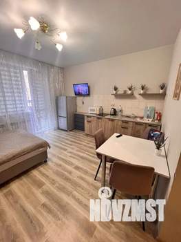 Студия квартира, посуточно, 40м2, 8/17 этаж